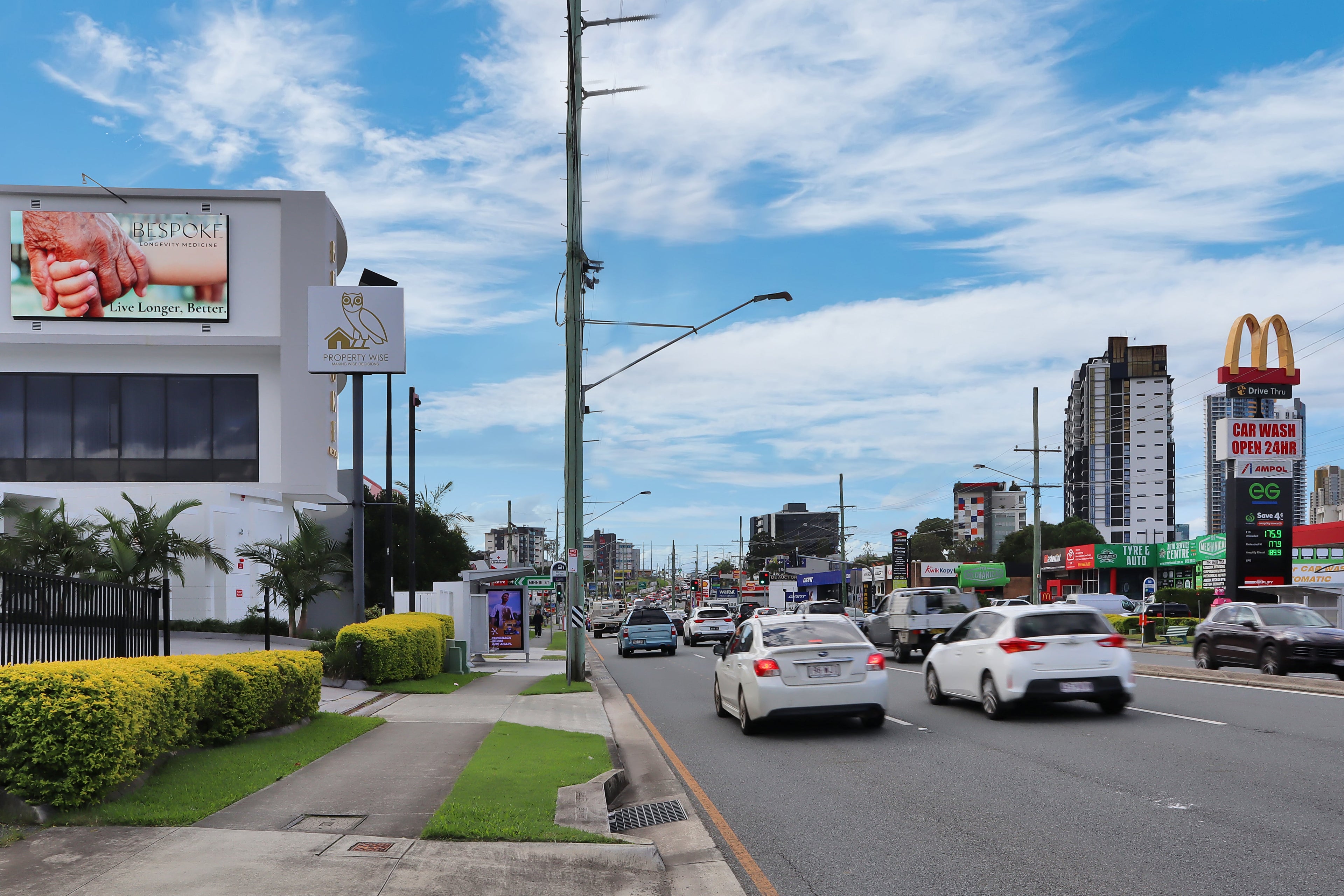 Local vs National Billboard Providers on the Gold Coast: 9 Practical Differences